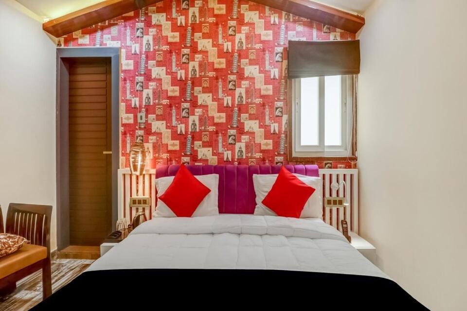 Hotel Mansa Канпур Экстерьер фото
