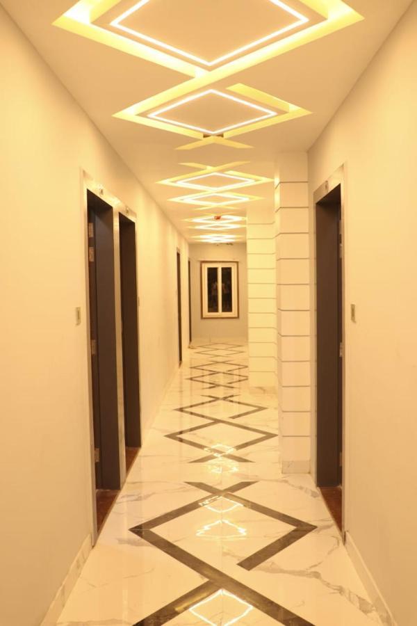 Hotel Mansa Канпур Экстерьер фото