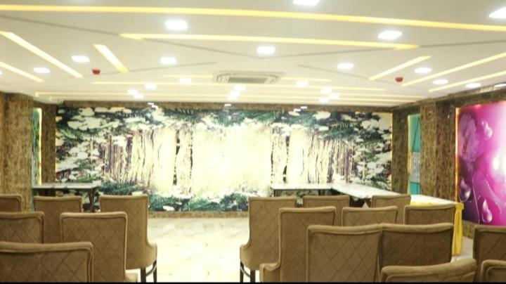 Hotel Mansa Канпур Экстерьер фото